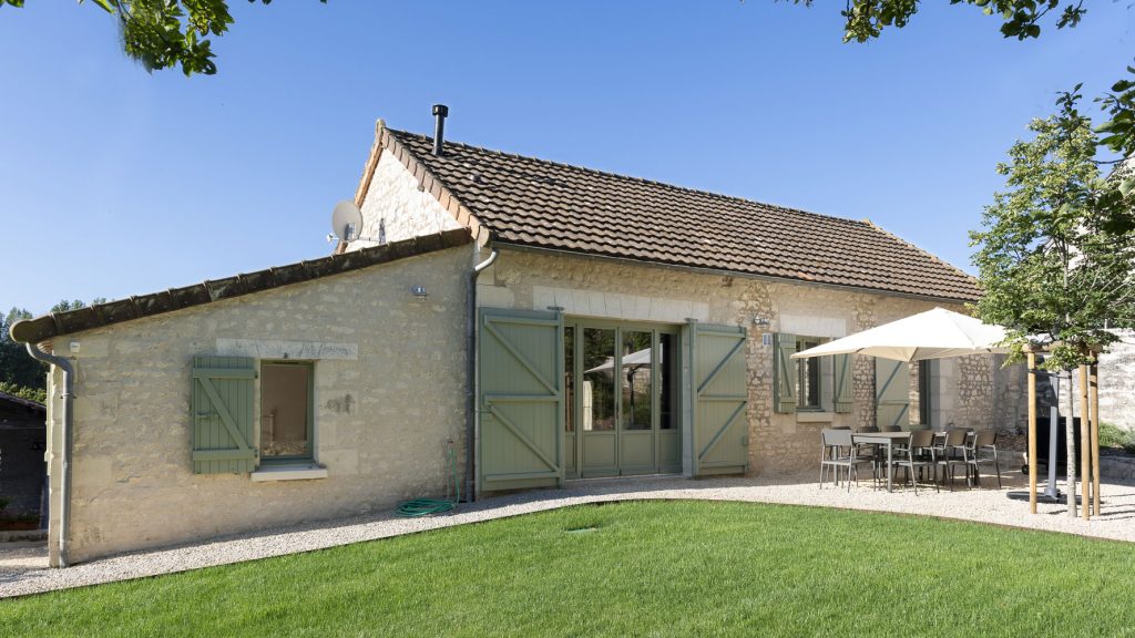 Vue du bâtiment extérieur de "la Grange"