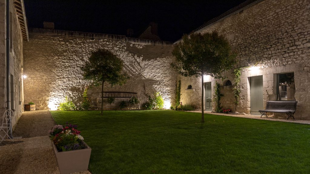 Jardin du Petit Munet éclairé de nuit