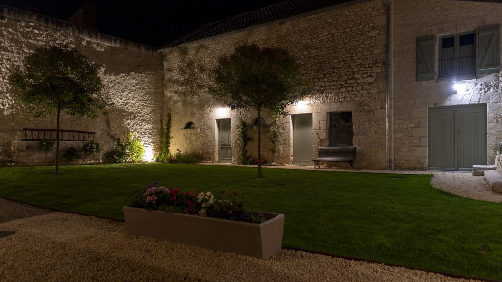 Jardin du Petit Munet éclairé de nuit