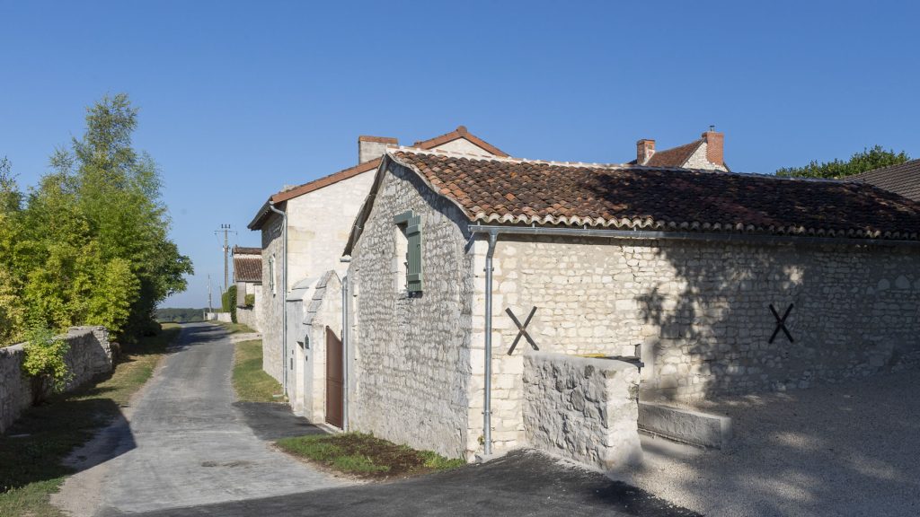 Entrée et route du Petit Munet