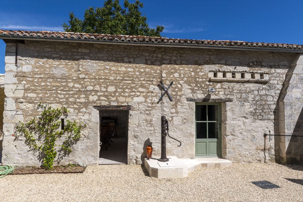 Vue extérieur de l'annexe du Pigeonnier